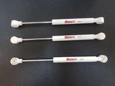 Tay đẩy thủy lực